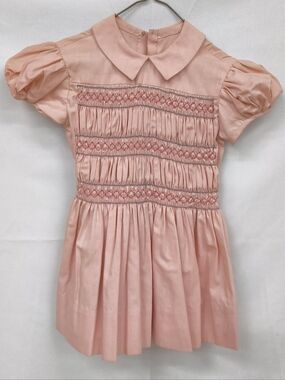 Vintage-Style Girls Pink Smocked Dress with Peter Pan Collar & Puff Sleeves